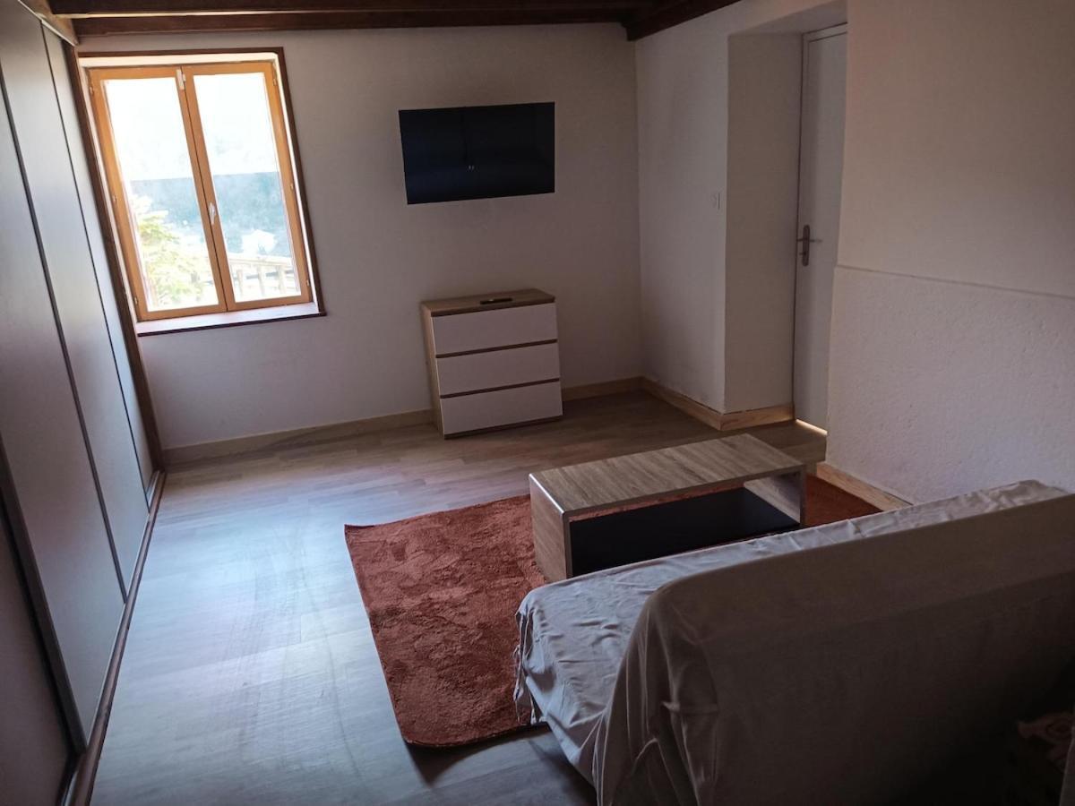 Laura Happy Guest House Tenay ภายนอก รูปภาพ